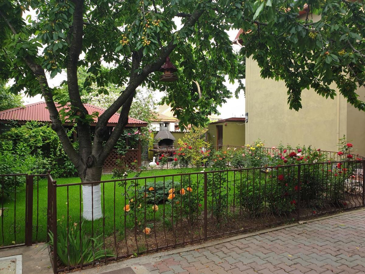 Villa Mugur 2 Mai Exterior photo