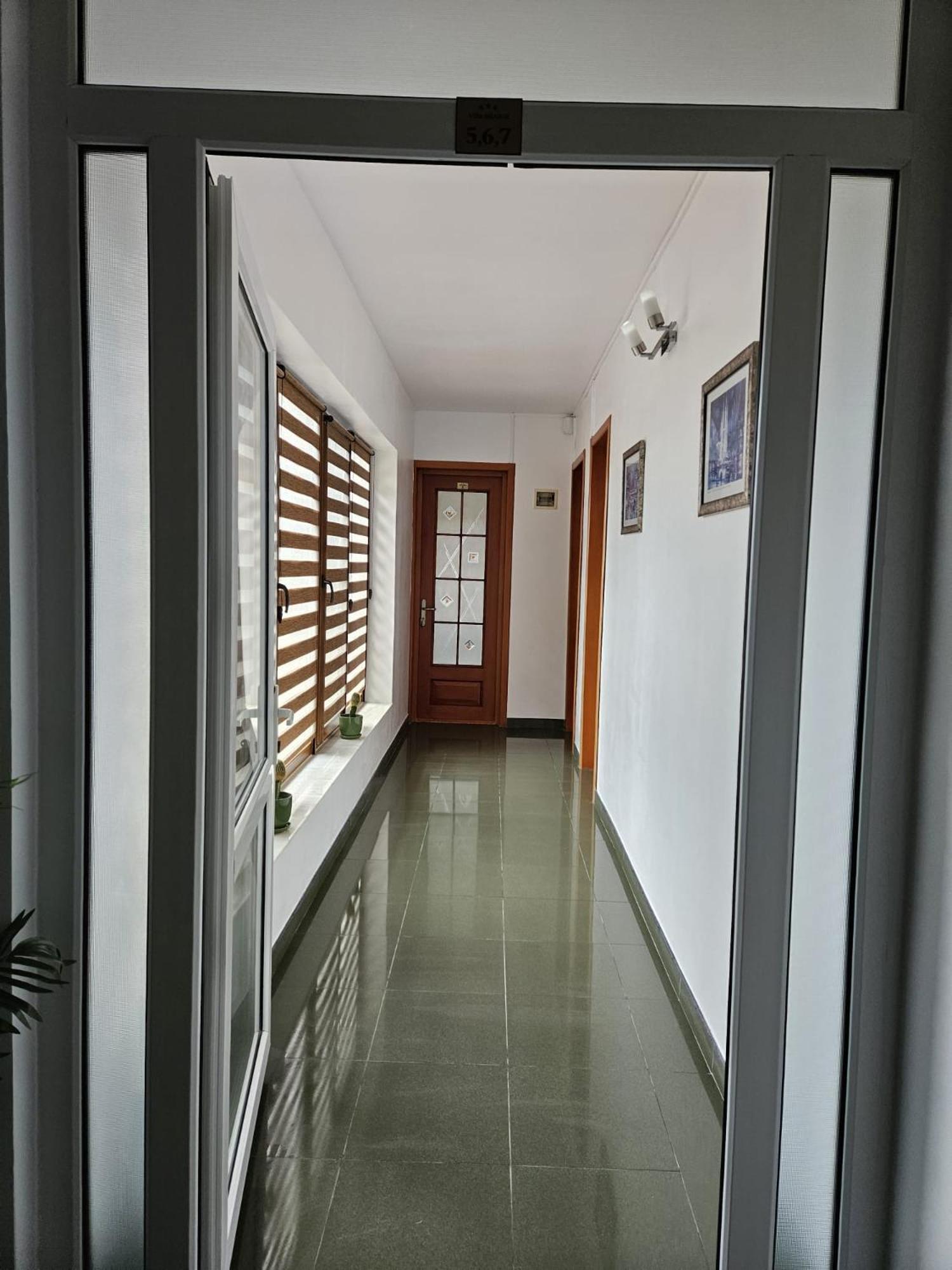 Villa Mugur 2 Mai Exterior photo