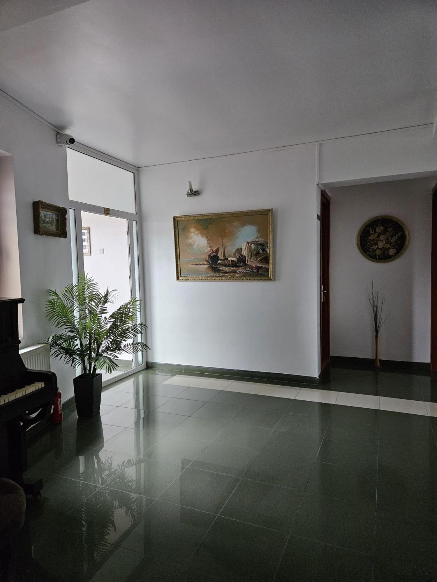 Villa Mugur 2 Mai Exterior photo